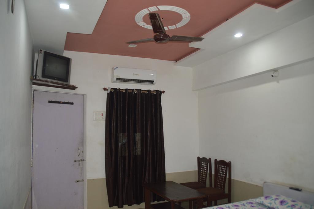 Hotel Vrindavan Fatehpur Sīkri Buitenkant foto