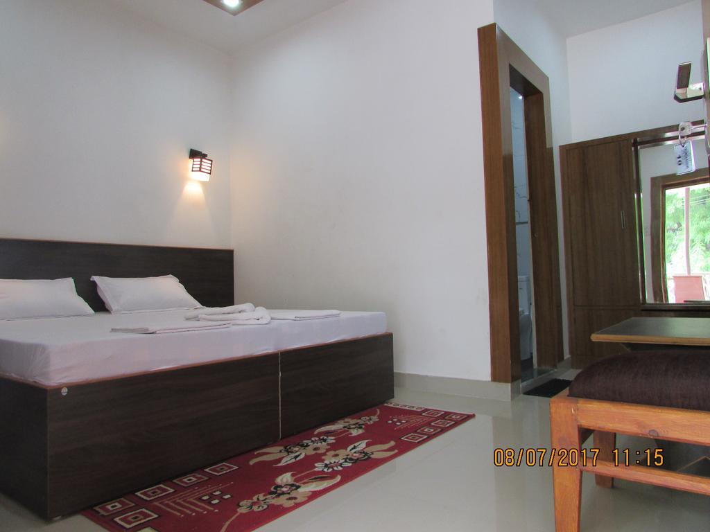 Hotel Vrindavan Fatehpur Sīkri Buitenkant foto
